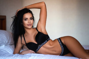 Aliağa Escort Rehberi (2026) | Bölge Yapısı, Davranış Haritası ve Doğru Yaklaşım